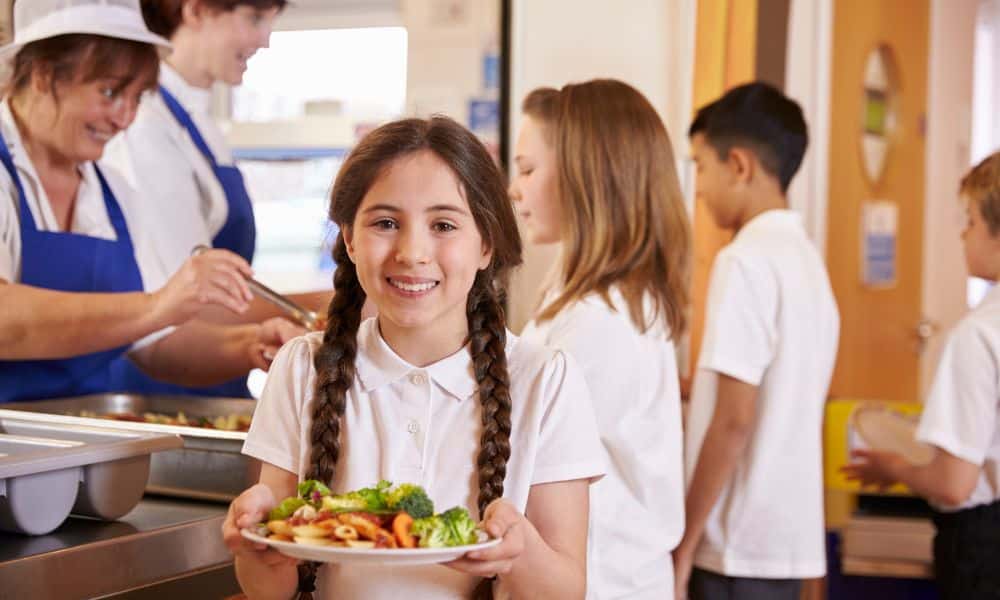 Collectivités : solution biologique pour l’entretien de votre cantine